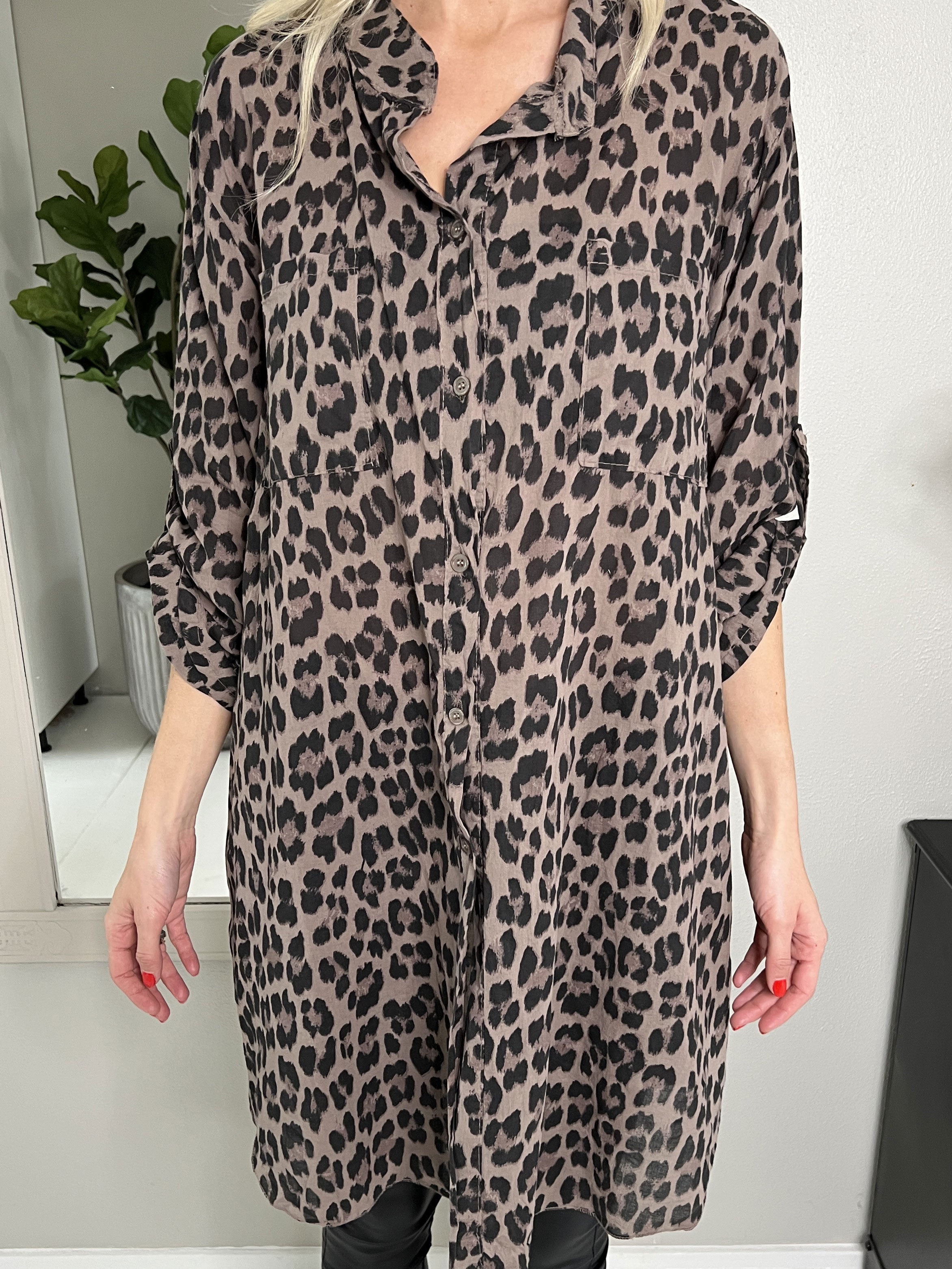 Berna Leo - Skjorte i leopardprint med lommer